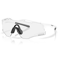 OAKLEY CYBR ZERO 自動變色片
